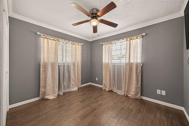 7502 Nightingale Circle, Texas City, TX 77591