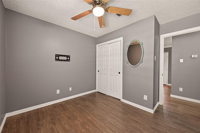 7502 Nightingale Circle, Texas City, TX 77591