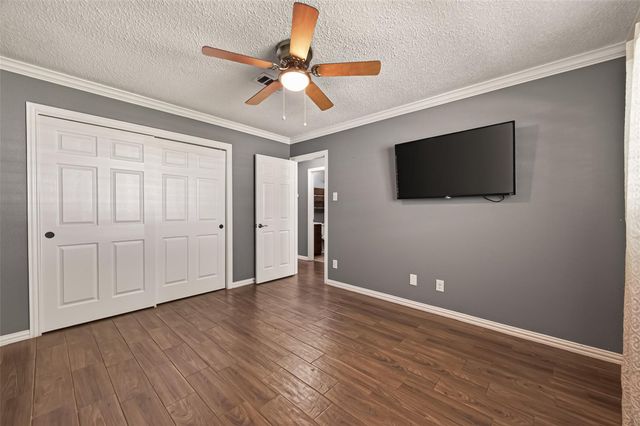 7502 Nightingale Circle, Texas City, TX 77591