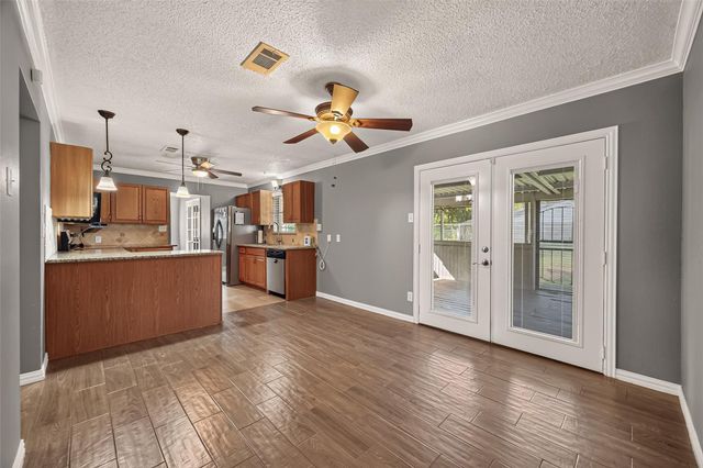 7502 Nightingale Circle, Texas City, TX 77591