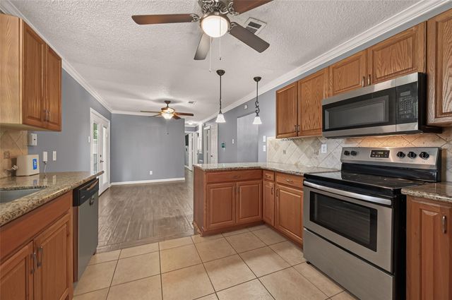 7502 Nightingale Circle, Texas City, TX 77591