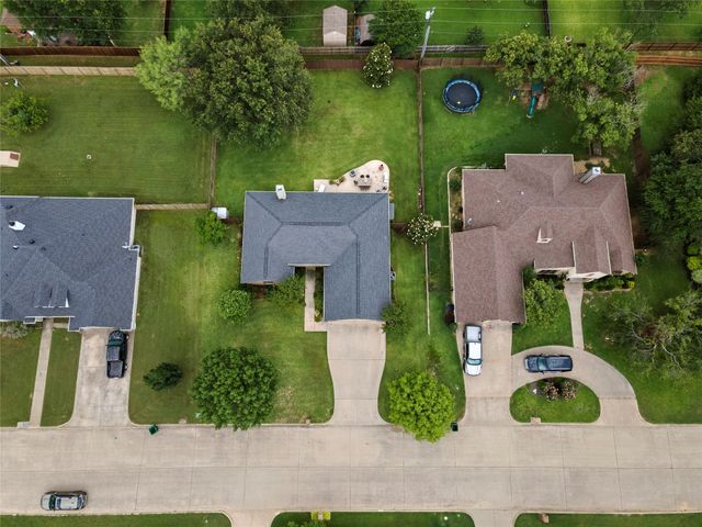 2306 Fair Oaks Drive, Bridgeport, TX 76426