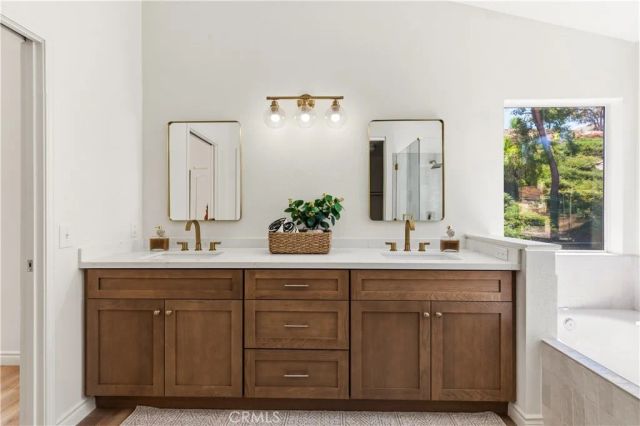 1927 Deer Haven Drive, Chino Hills, CA 91709