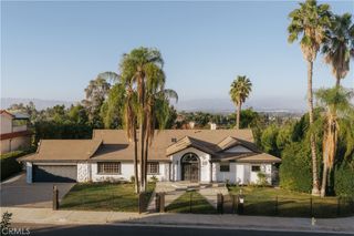 18841 Pasadero Drive, Tarzana, CA 91356