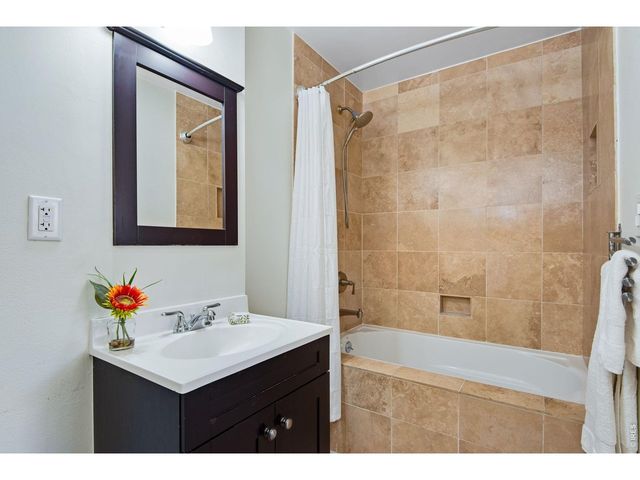 375 S 40th St, Boulder, CO 80305