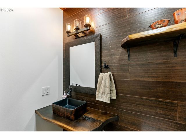 1010 Nw STILL COVE Ln, Stevenson, WA 98648