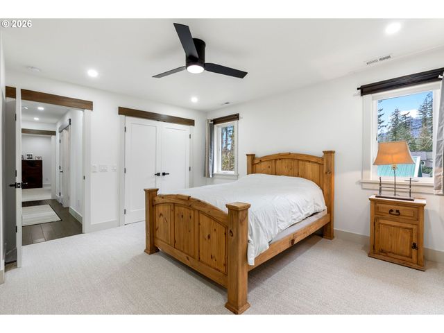 1010 Nw STILL COVE Ln, Stevenson, WA 98648