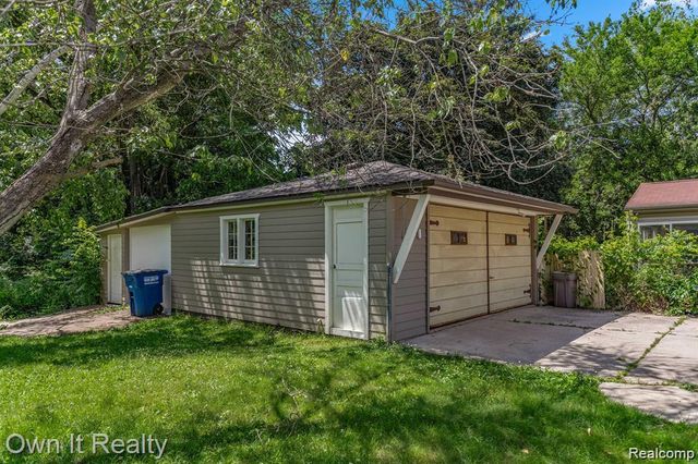 31529 Alpena Court, Westland, MI 48186