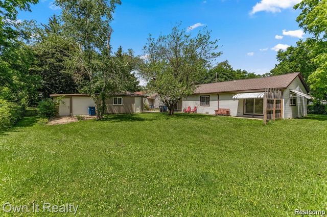 31529 Alpena Court, Westland, MI 48186
