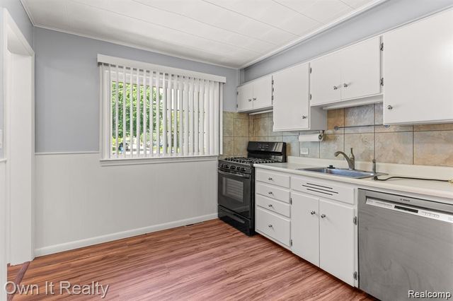 31529 Alpena Court, Westland, MI 48186