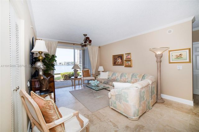 17100 N Bay Road 1107, Sunny Isles Beach, FL 33160