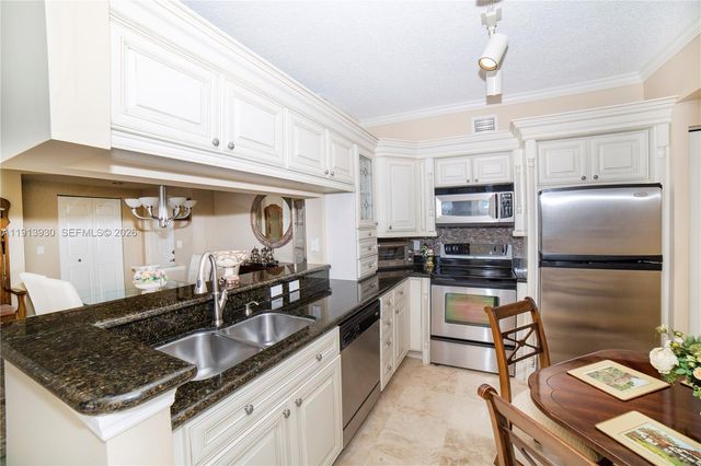 17100 N Bay Road 1107, Sunny Isles Beach, FL 33160