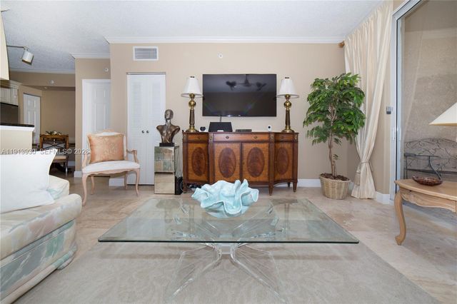 17100 N Bay Road 1107, Sunny Isles Beach, FL 33160