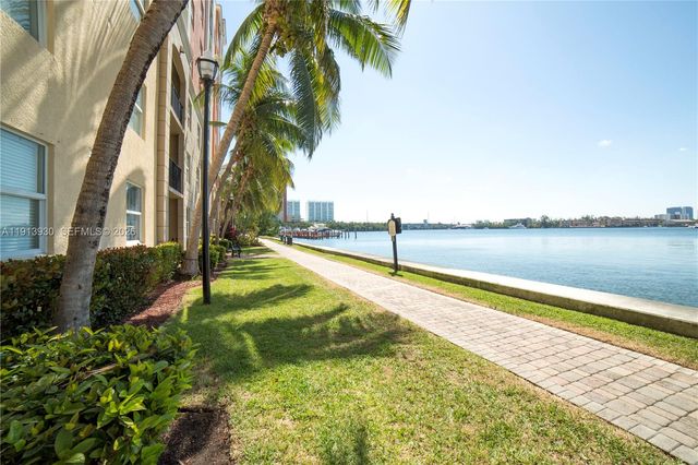 17100 N Bay Road 1107, Sunny Isles Beach, FL 33160