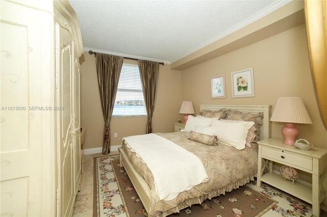 17100 N Bay Road 1107, Sunny Isles Beach, FL 33160