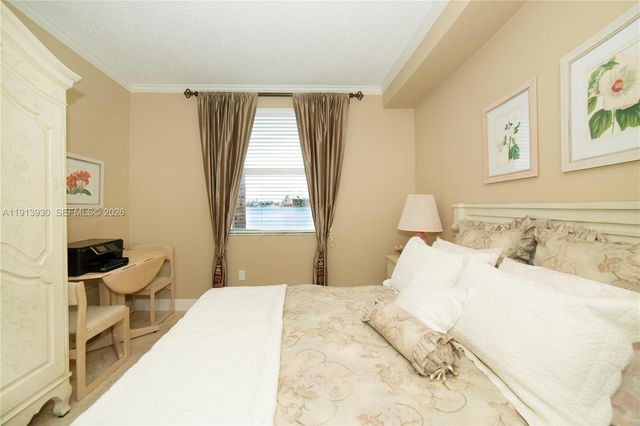 17100 N Bay Road 1107, Sunny Isles Beach, FL 33160