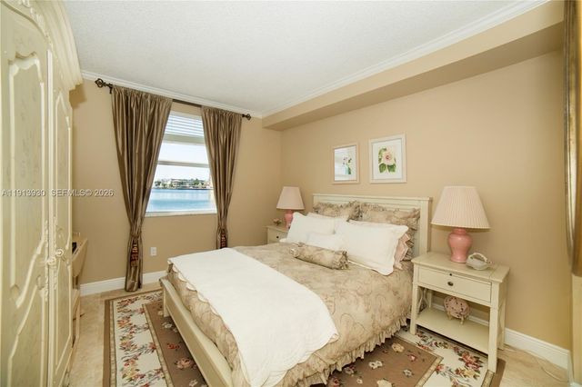 17100 N Bay Road 1107, Sunny Isles Beach, FL 33160