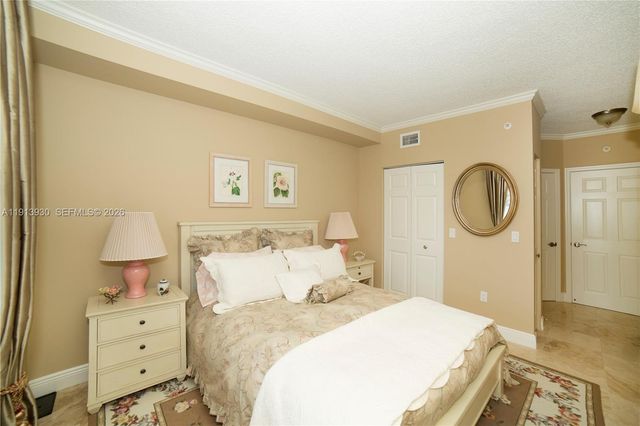 17100 N Bay Road 1107, Sunny Isles Beach, FL 33160