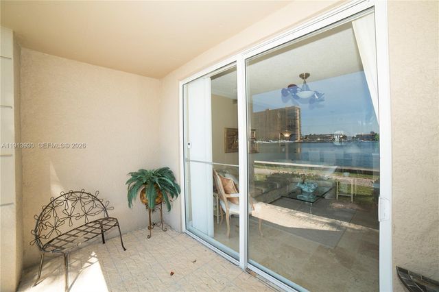 17100 N Bay Road 1107, Sunny Isles Beach, FL 33160