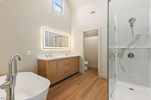 7427 Herman Avenue, Cleveland, OH 44102