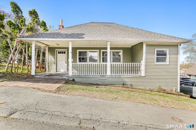 39 Soundview Avenue, Milford, CT 06460