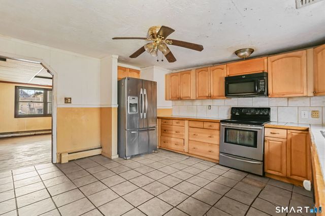 39 Soundview Avenue, Milford, CT 06460