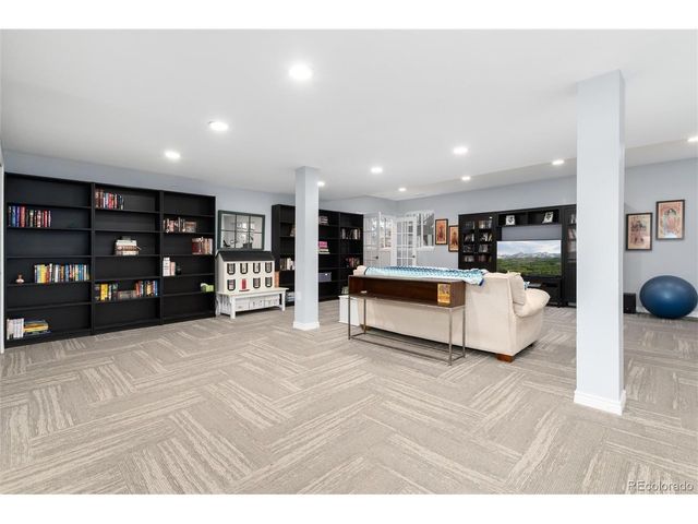 9798 Sylvestor Rd, Highlands Ranch, CO 80129