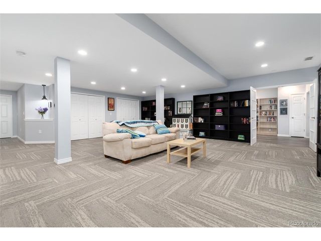 9798 Sylvestor Rd, Highlands Ranch, CO 80129