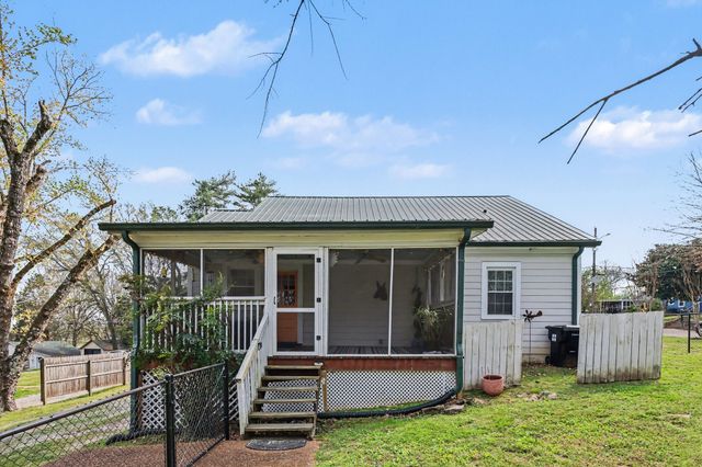 109 Bass Dr, Columbia, TN 38401