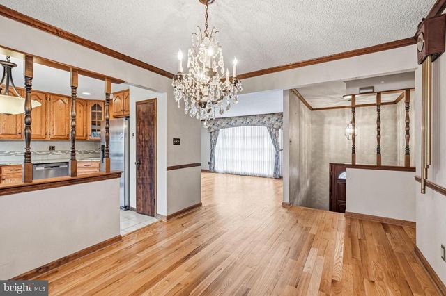 2 WINDING WAY, Berlin, NJ 08009