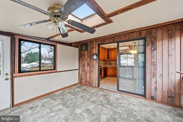 2 WINDING WAY, Berlin, NJ 08009