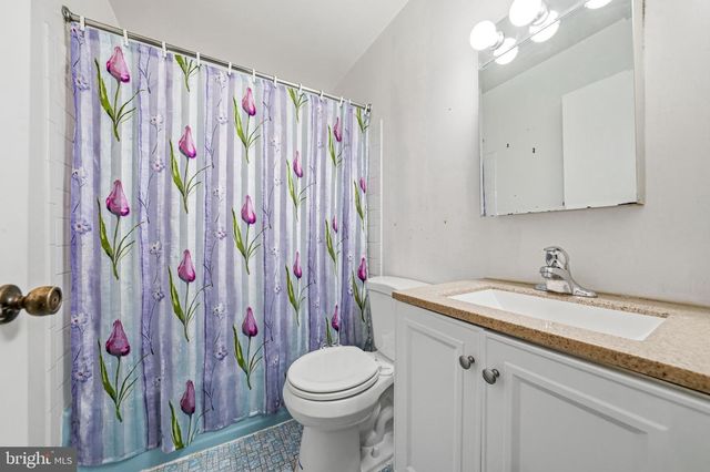 2 WINDING WAY, Berlin, NJ 08009