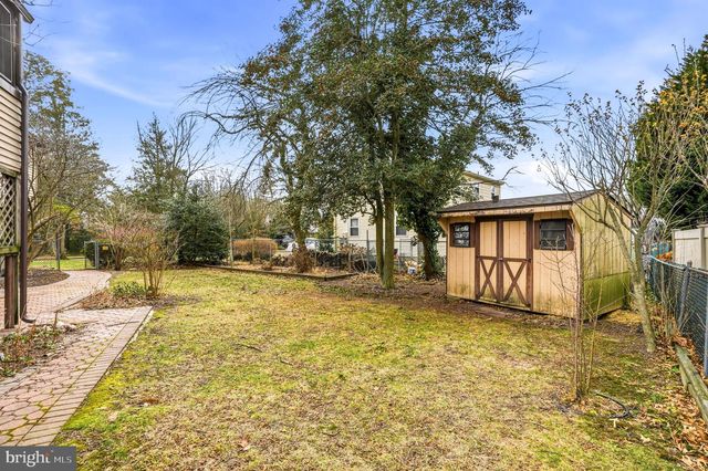 2 WINDING WAY, Berlin, NJ 08009