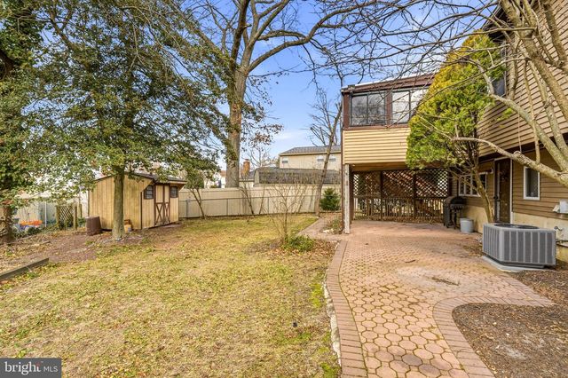 2 WINDING WAY, Berlin, NJ 08009