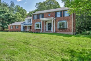 1 Pine Glen Terrace, Wallingford, CT 06492