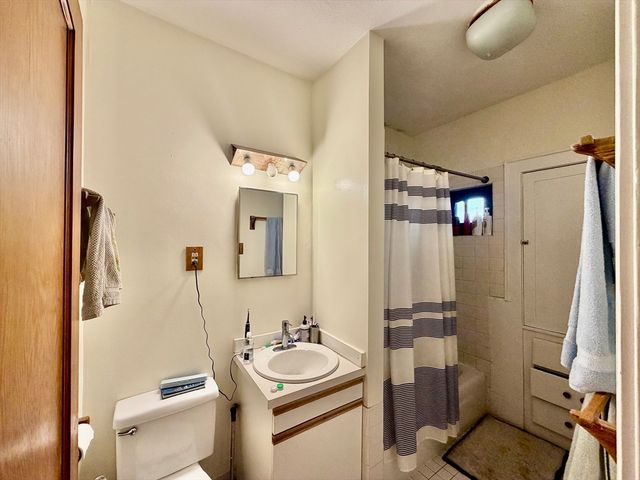 1468 Commonwealth Ave 1468, Boston, MA 02135