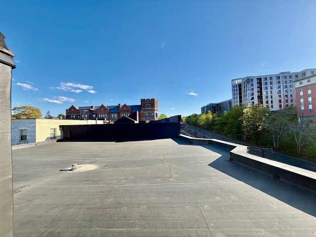 1468 Commonwealth Ave 1468, Boston, MA 02135