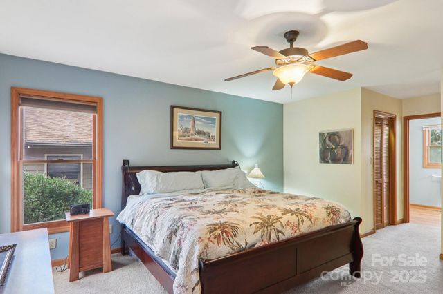 5 Hedgerose Court A, Asheville, NC 28805