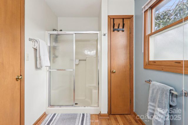 5 Hedgerose Court A, Asheville, NC 28805