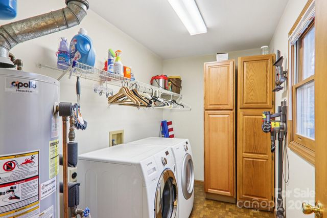 5 Hedgerose Court A, Asheville, NC 28805