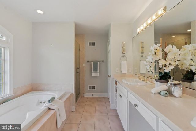 5602 OGDEN RD, Bethesda, MD 20816