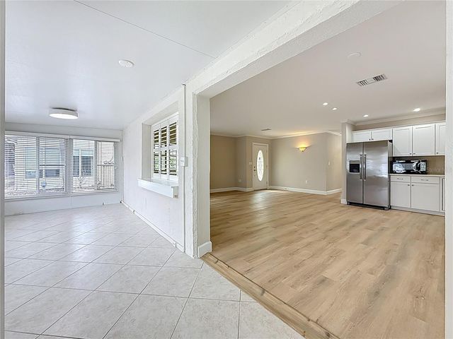 6747 CAPE HATTERAS WAY NE 4, St Petersburg, FL 33702