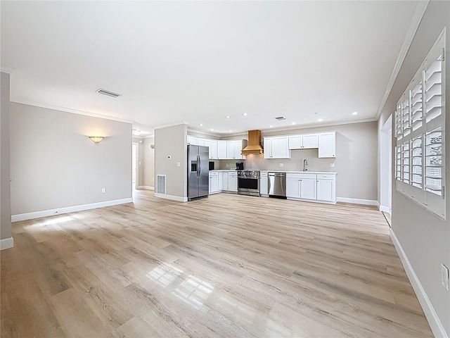 6747 CAPE HATTERAS WAY NE 4, St Petersburg, FL 33702