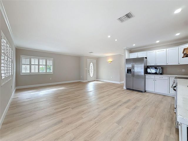 6747 CAPE HATTERAS WAY NE 4, St Petersburg, FL 33702