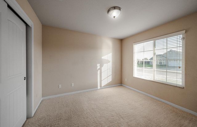 6676 E Dayton Avenue, Fresno, CA 93727