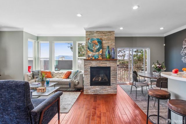 102 Mary Teresa Street, San Francisco, CA 94134