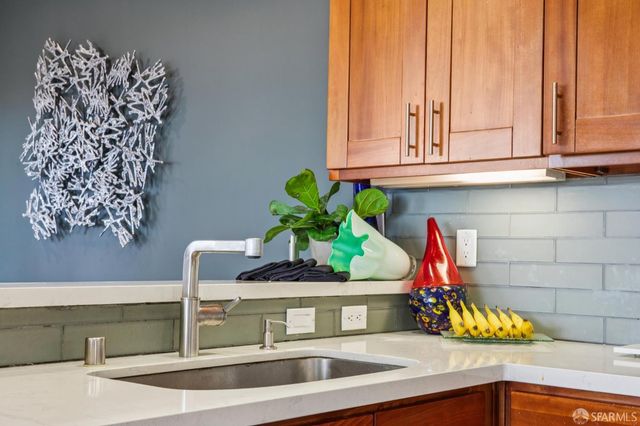 102 Mary Teresa Street, San Francisco, CA 94134