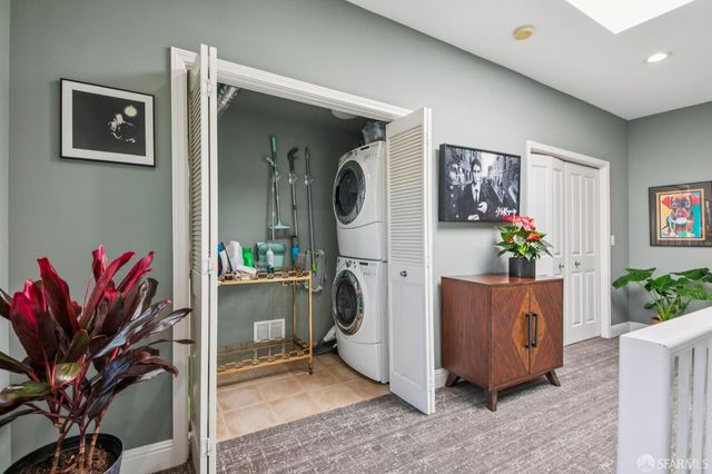 102 Mary Teresa Street, San Francisco, CA 94134