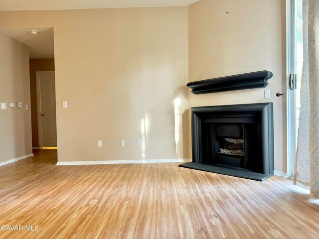 2827 W Avenue K12 Apt 211, Lancaster, CA 93536