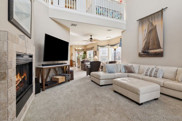 61112 E 243rd Road, Grove, OK 74344